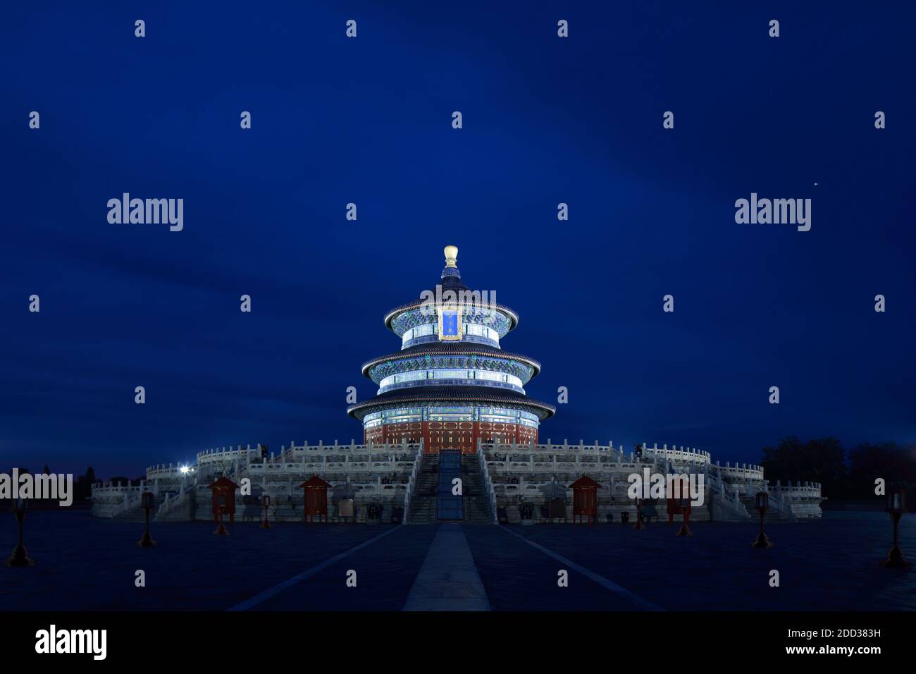 Der Tempel des Himmels Park Qiniandian in der Nacht Stockfoto