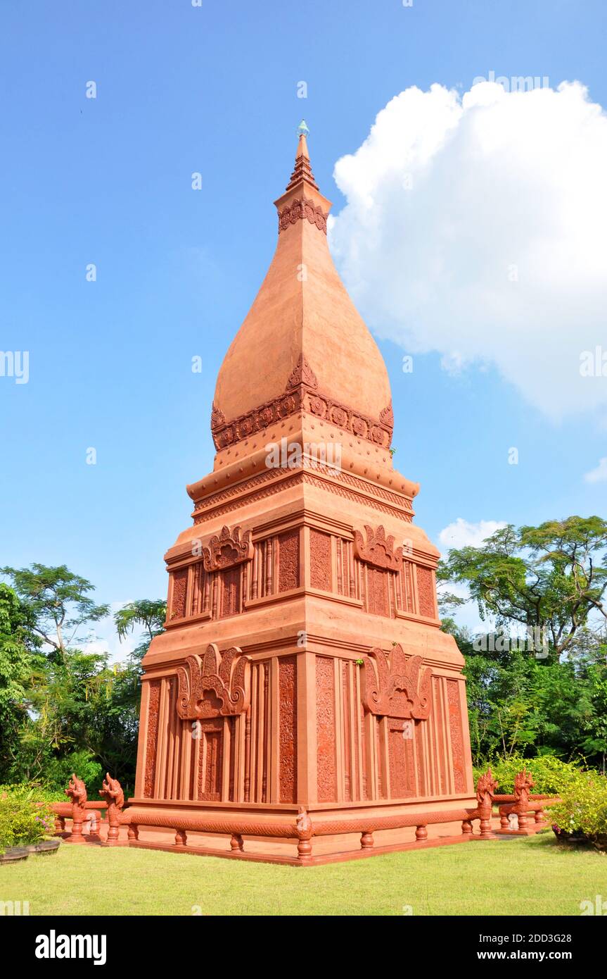 Alte Stupa in Thailand - Südostasiatische Architektur Stockfoto