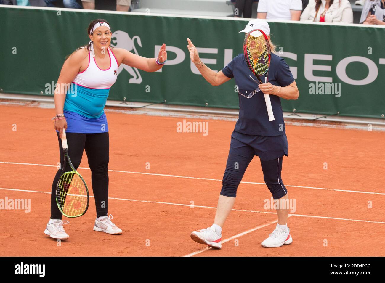 Marion Bartoli und Martina Navratilova in Aktion während der French Tennis Open in Roland-Garros Arena am 06. Juni 2018 in Paris, Frankreich. Foto von Nasser Berzane/ABACAPRESS.COM Stockfoto