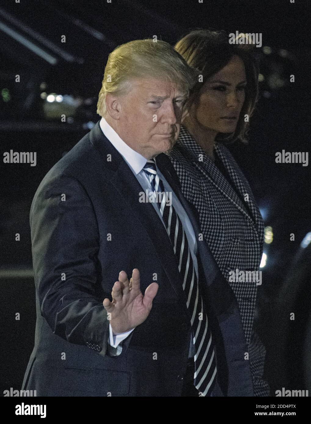 US-Präsident Donald J. Trump kam am Donnerstag, dem 10. Mai 2018, in der gemeinsamen Basis Andrews in Maryland an, um Kim Dong Chul, Kim Hak Song und Tony Kim in den USA willkommen zu heißen. Die drei Männer wurden in Nordkorea für Zeiträume von ein bis zwei Jahren inhaftiert. Sie wurden als Geste des guten Willens im Vorgespräch zwischen Präsident Trump und dem nordkoreanischen Staatschef Kim Jong UN an US-Außenminister Mike Pompeo freigelassen. Foto von Ron Sachs/CNP/ABACAPRESS.COM Stockfoto