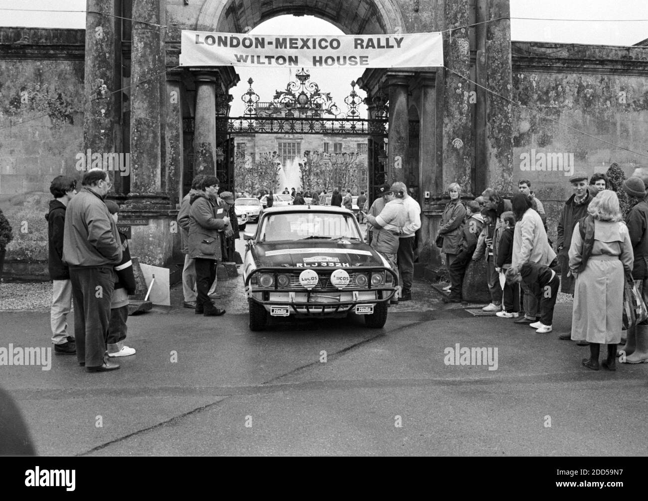 Wilton House in Wiltshire UK veranstaltet einen Teil der London Mexico Auto Rallye im Jahr 1995. Stockfoto