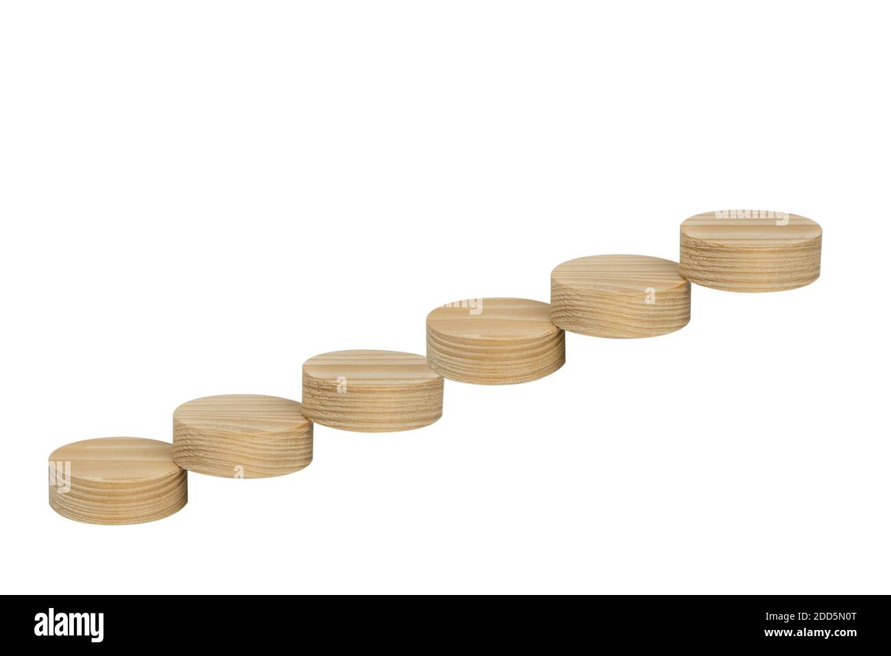 Holztreppe für ein konzeptionelles oder motivierendes Zeichen. Bessere oder Wachstumskonzept Stockfoto
