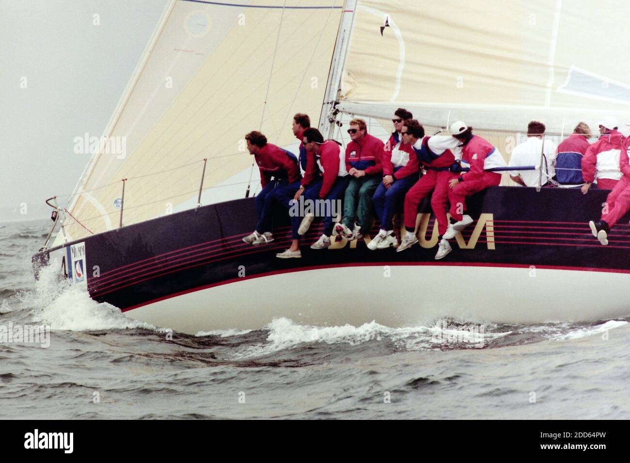 AJAXNETPHOTO. AUGUST 1991. SOLENT, ENGLAND. - ADMIRAL'S CUP 1991 - CORUM POKALRENNEN. TEAM YACHT;BRAVURA FOTO : JONATHAN EASTLAND / AJAX REF:ADC91 RX2 201211 73 Stockfoto