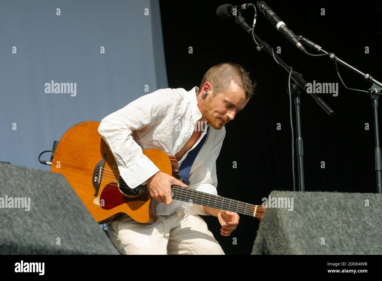 Damien Rice bei der Jungfrau V Festival V 2003, Hylands Park, Chelmsford, Essex, Vereinigtes Königreich. Stockfoto
