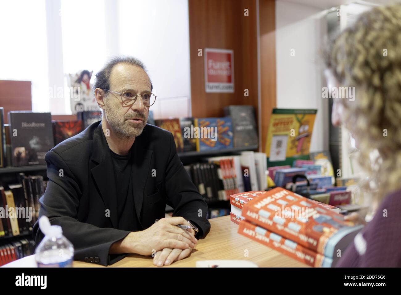 Der französische Schriftsteller Marc Levy nimmt am 12. Juni 2018 in Lille, Frankreich, an einer Buchunterzeichnung im Furet du Nord Teil. Foto von Sylvain Lefevre/ABACAPRESS.COM Stockfoto