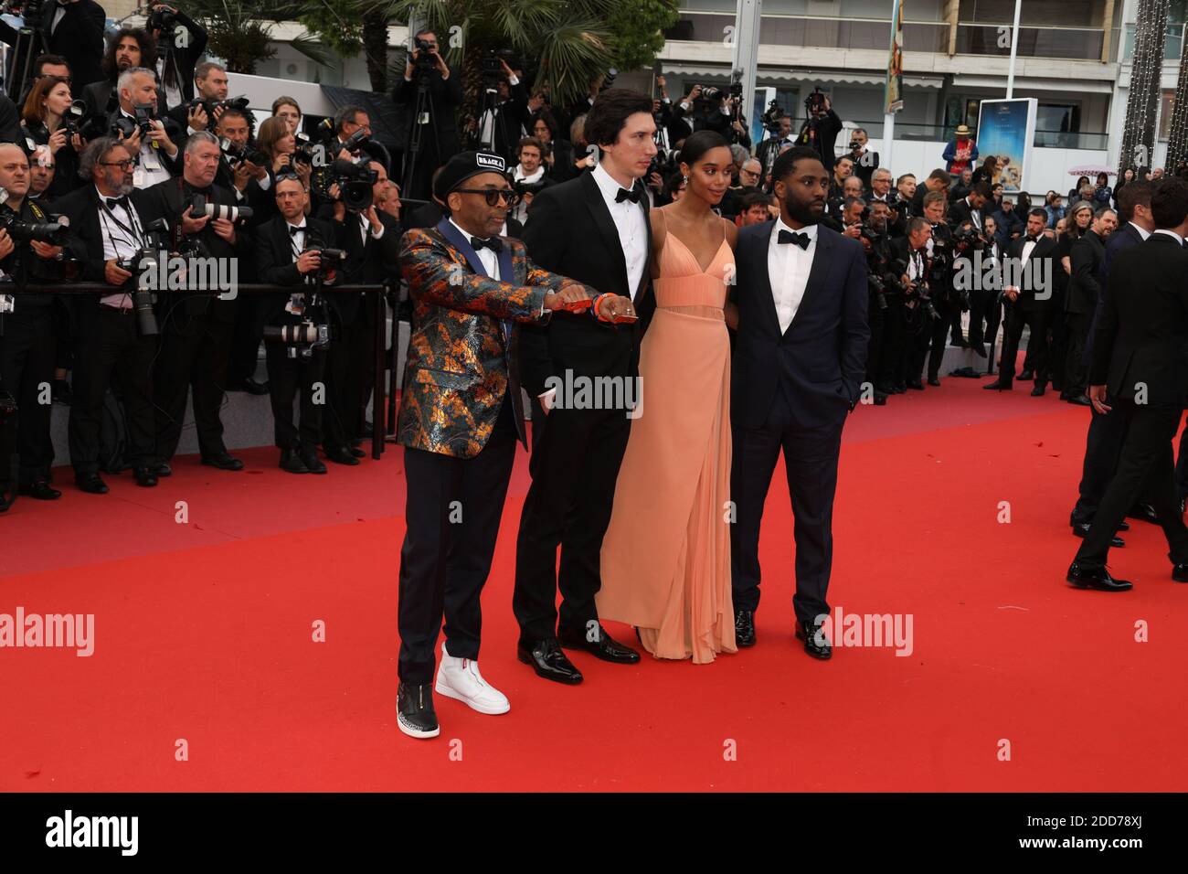 DIE US-Schauspielerin Laura Harrier, der US-Schauspieler Topher Grace, der US-Regisseur Spike Lee und der US-Schauspieler Adam Driver, die am 14. Mai 2018 im Palais des Festivals in Cannes bei der Vorführung von 'Blackkklansman' während des 71. Jährlichen Filmfestivals in Cannes, Frankreich, teilnahmen. Foto von David Boyer/ABACAPRESS.COM Stockfoto