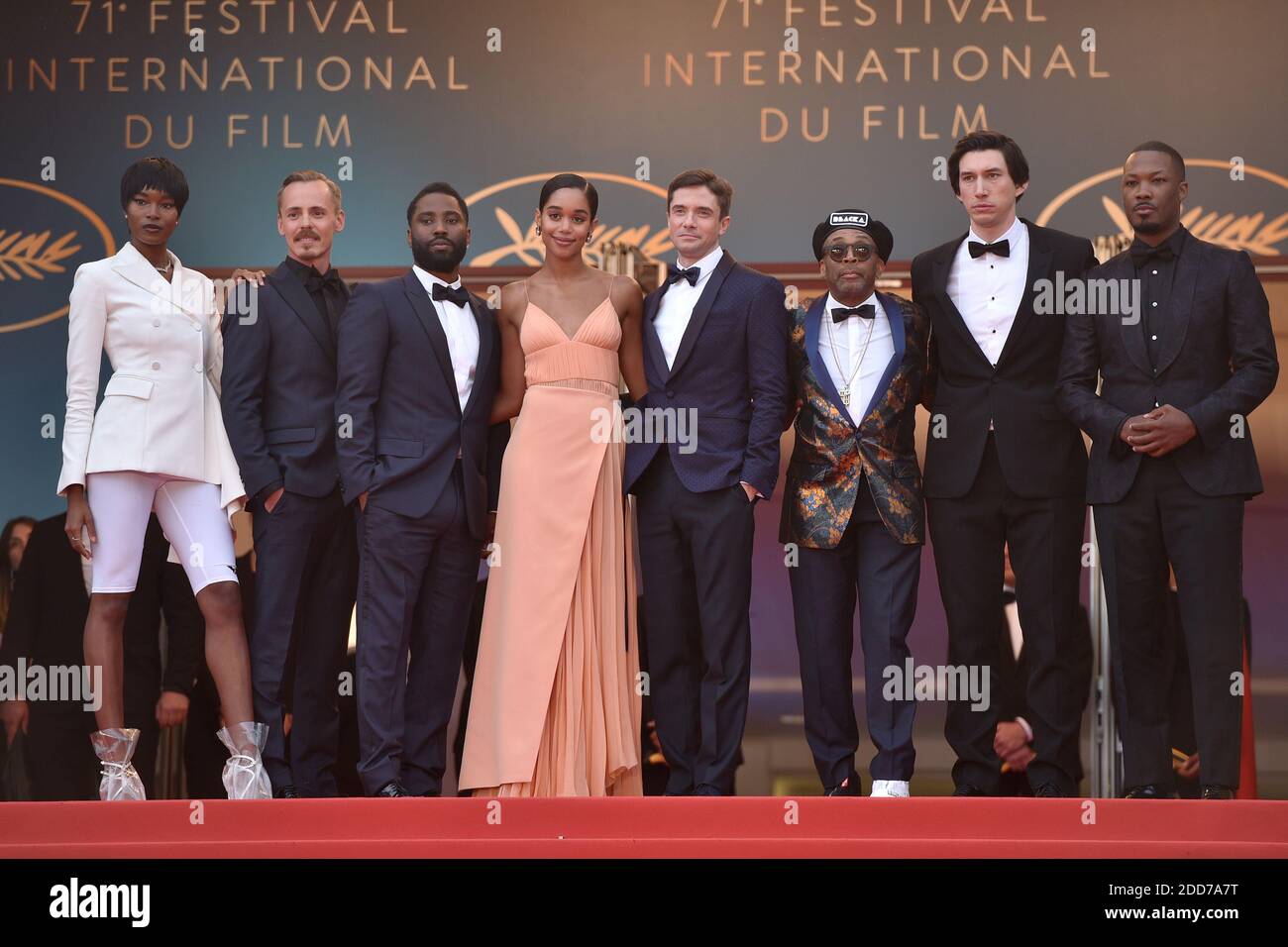 Damaris Lewis, Jasper Paakkonen, John David Washington, Laura Harrier, Topher Grace, Regisseur Spike Lee, Adam Driver und Corey Hawkins besuchen die Blackklansman-Vorführung, die am 14. Mai 2018 im Palais des Festivals in Cannes, Frankreich, im Rahmen der 71. Jährlichen Filmfestspiele von Cannes stattfand. Foto von Lionel Hahn/ABACAPRESS.COM Stockfoto