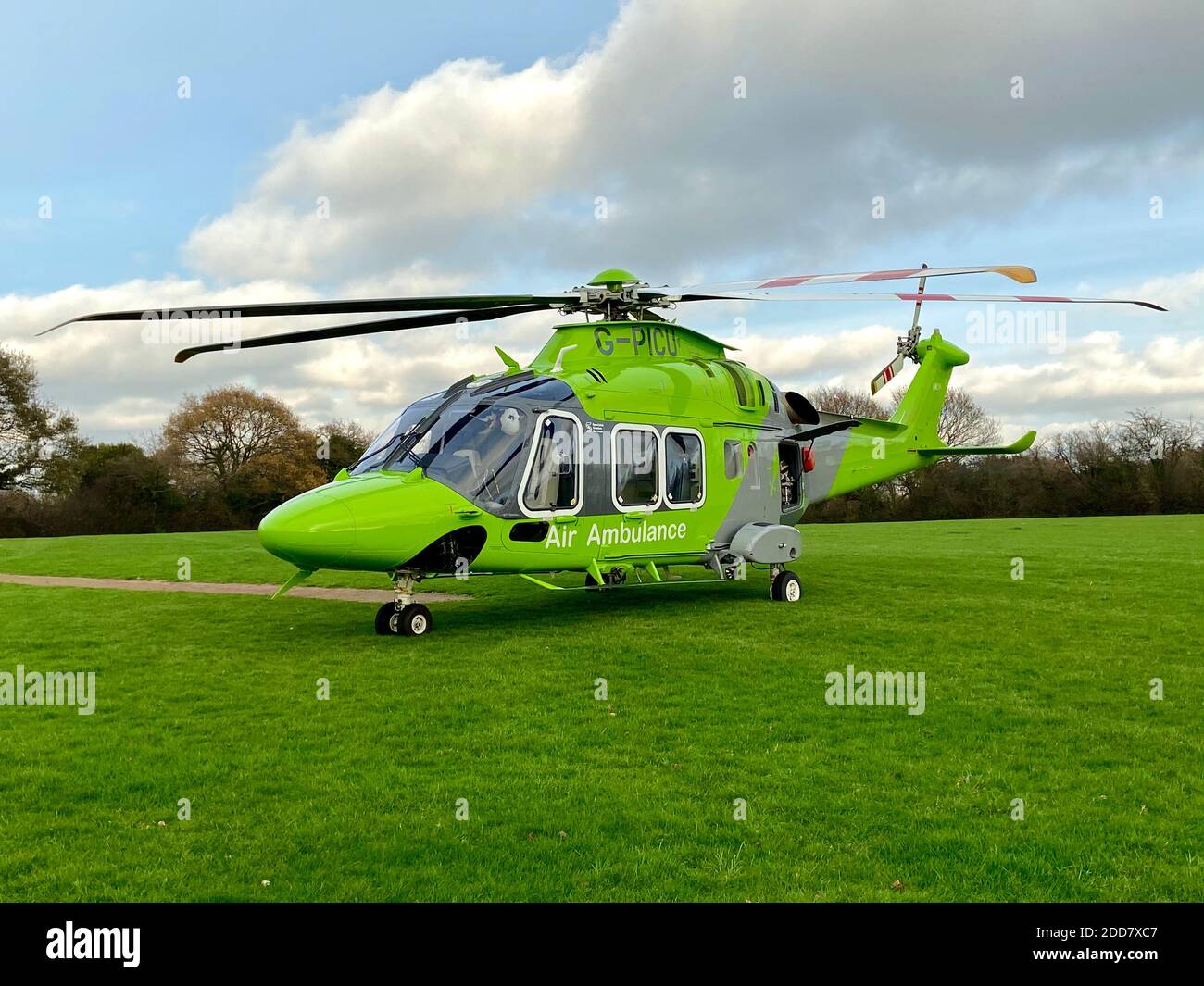 UK Children’s Air Ambulance (mit Sitz in Oxford) Notfall Hubschrauber nur dedizierten Hubschrauber Transfer-Service für schwer krank Kinder in Großbritannien Stockfoto