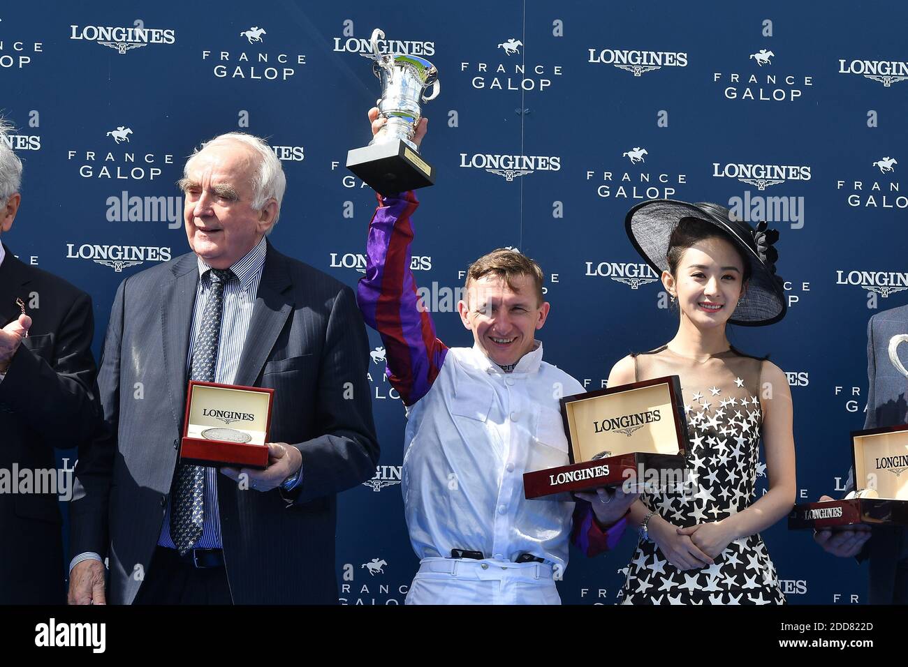 PJ McDonald of England mit Laurens reagiert nach dem Sieg beim Prix de Diane Longines am 17. Juni 2018 in Chantilly, Frankreich. Foto von Laurent Zabulon/ABACAPRESS.COM Stockfoto