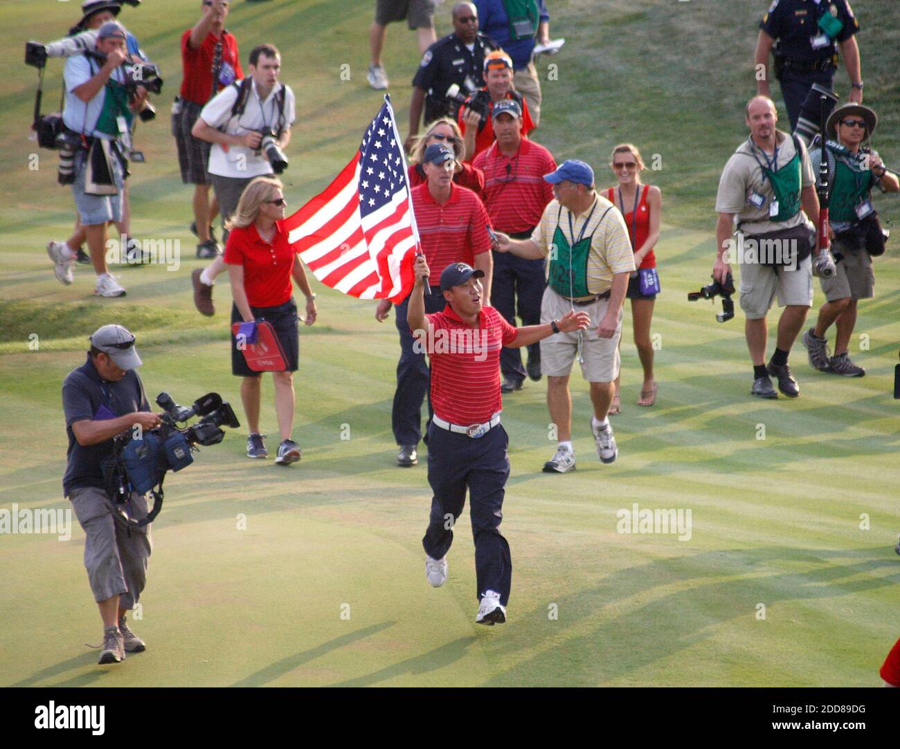 KEIN FILM, KEIN VIDEO, KEIN TV, KEIN DOKUMENTARFILM - der US-Amerikaner Anthony Kim feiert den Sieg der USA über Europa beim 37. Ryder Cup am 21. September 2008 im Valhalla Golf Cub in Louisville, KY, USA. Foto von Mark Cornelison/Lexington Herald-Leader/MCT/Cameleon/ABACAPRESS.COM Stockfoto