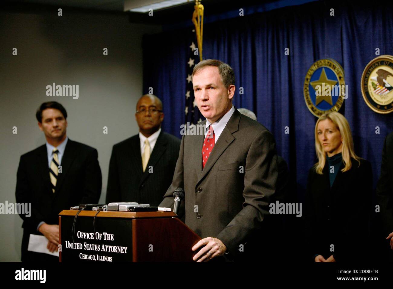 KEIN FILM, KEIN VIDEO, KEIN FERNSEHEN, KEINE DOKUMENTATION - U.S. ATTY. Patrick Fitzgerald kündigt Anklage gegen Illinois Gov. Rod Blagojevich und sein Stabschef John Harris in Chicago, Illinois, USA am Dienstag, 9. Dezember 2008. Fitzgerald sagte, dass der Gouverneur "eine politische Korruption Verbrechen Spree", die gestoppt werden musste, ging. Foto¿ von Chuck Berman/Chicago Tribune/MCT/ABACAPRESS.COM Stockfoto