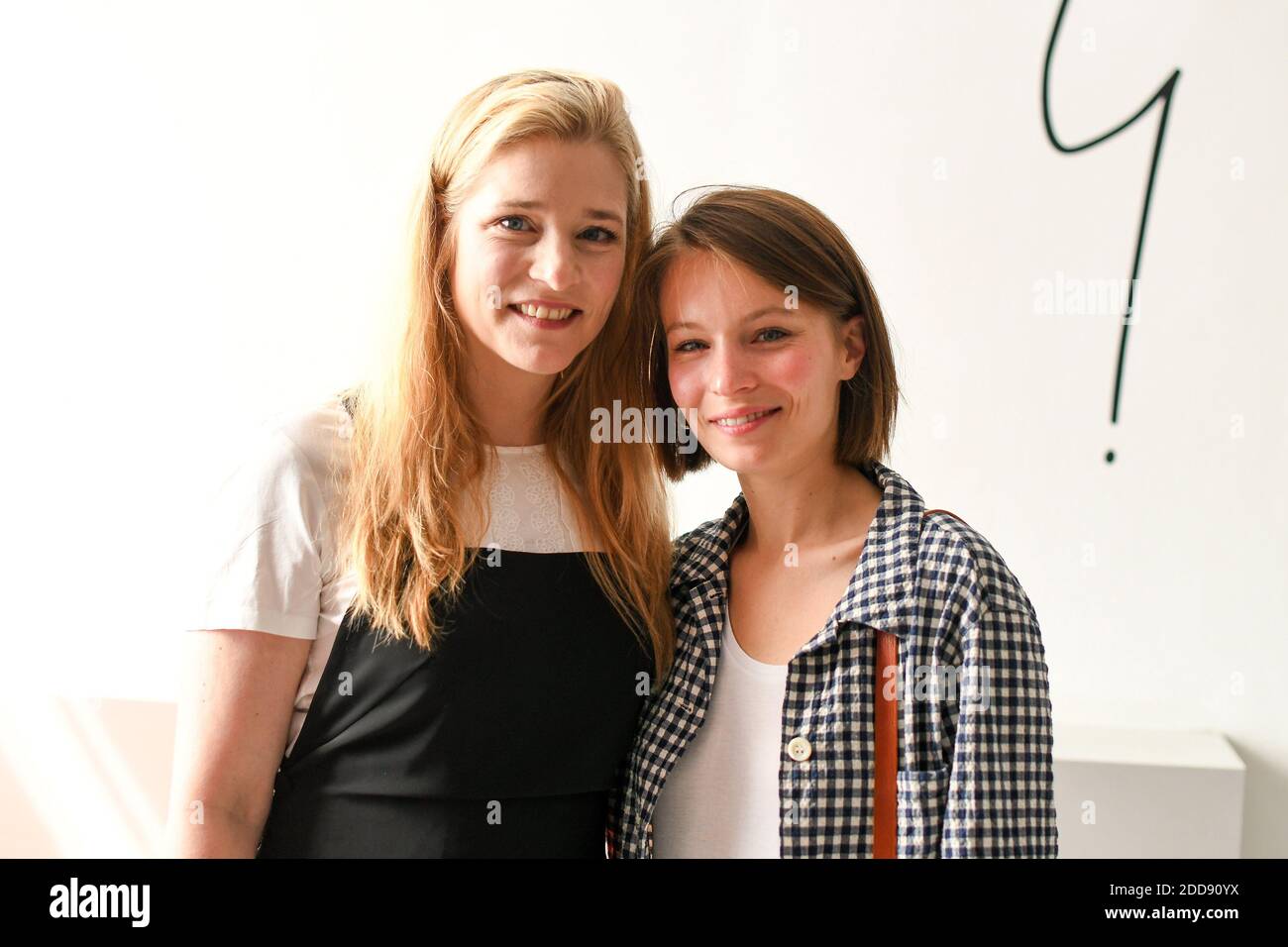 Natacha Reignier und Diane Rouxel bei der Agnes B Menswear Frühjahr/Sommer 2019 Show im Rahmen der Paris Fashion Week am 24. Juni 2018 in Paris, Frankreich. Foto von Laurent Zabulon/ABACAPRESS.COM Stockfoto