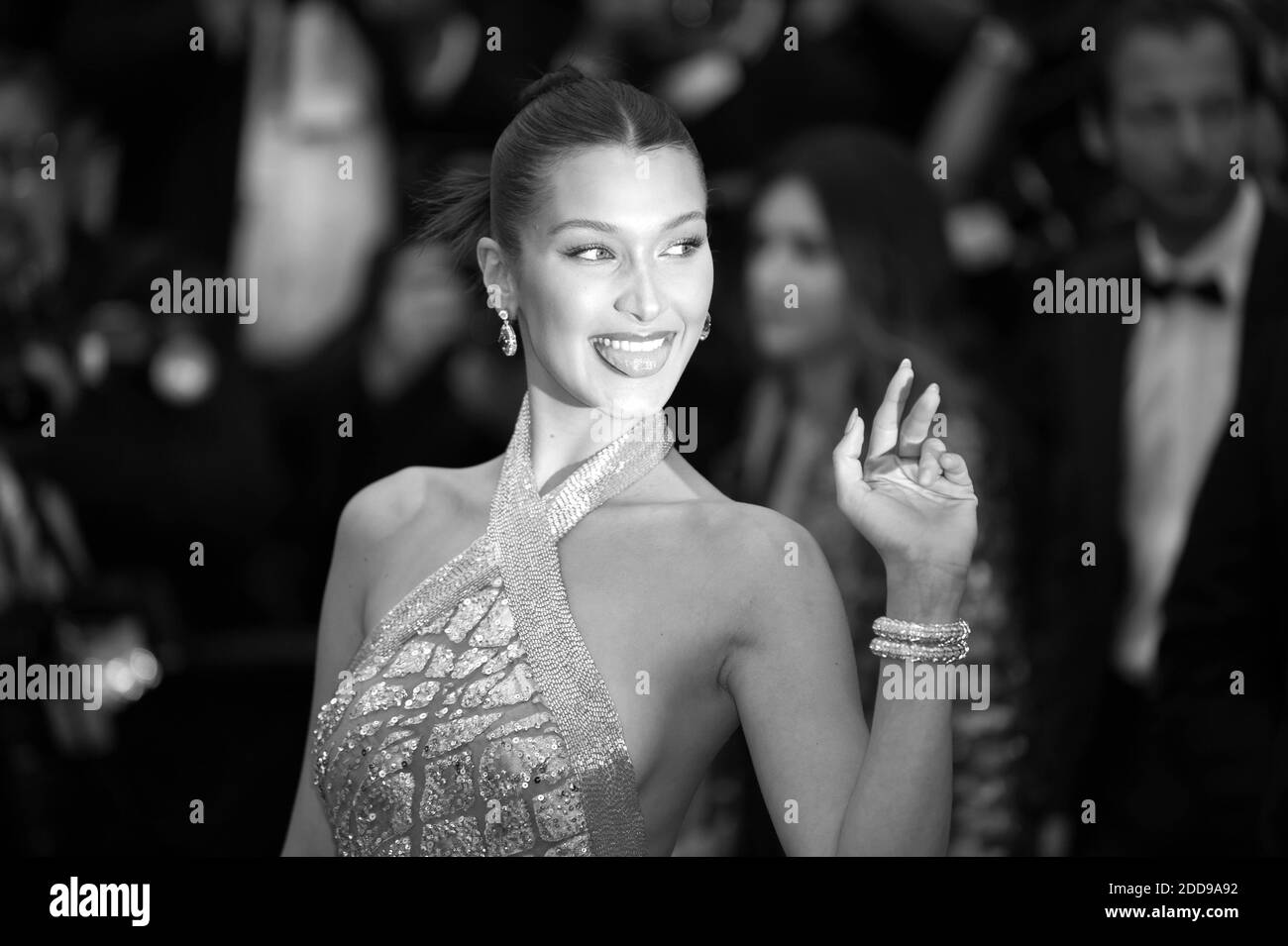 Bella Hadid kommt auf dem roten Teppich der Vorführung "BlacKkKlansman" an, die am 14. Mai 2018 im Palais des Festivals in Cannes, Frankreich, im Rahmen der 71. Filmfestspiele von Cannes stattfand. Foto von Nicolas Genin/ABACAPRESS.COM Stockfoto