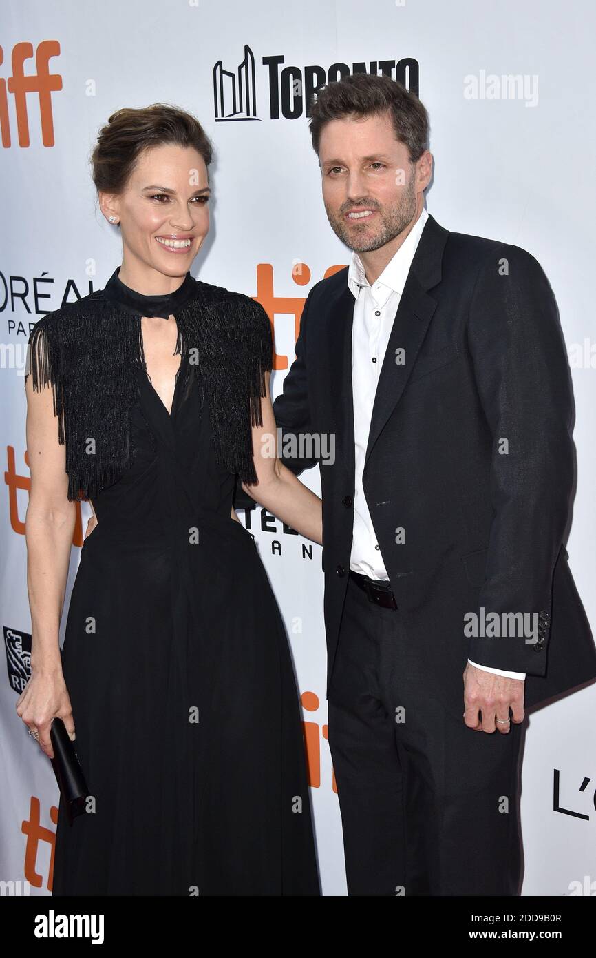 Hilary Swank und Philip Schneider besuchen die What They had Vorführung,  die am 12. September 2018 in der Roy Thomson Hall während des Toronto  International Film Festival in Toronto, Kanada, stattfand. Foto