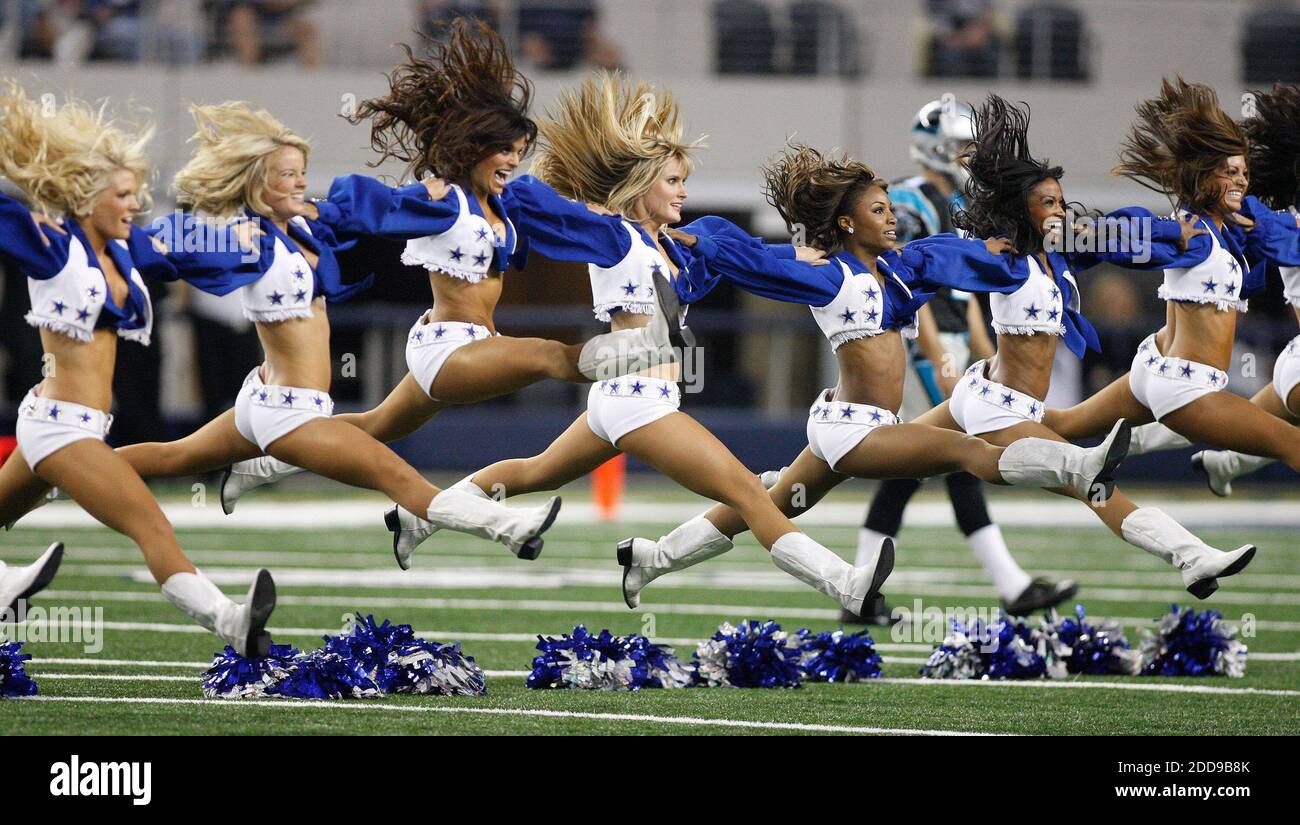 Cheerleader Spielen Ihre Eigenen Spiele Cheerleader Spielen Ihre Eigenen Spiele