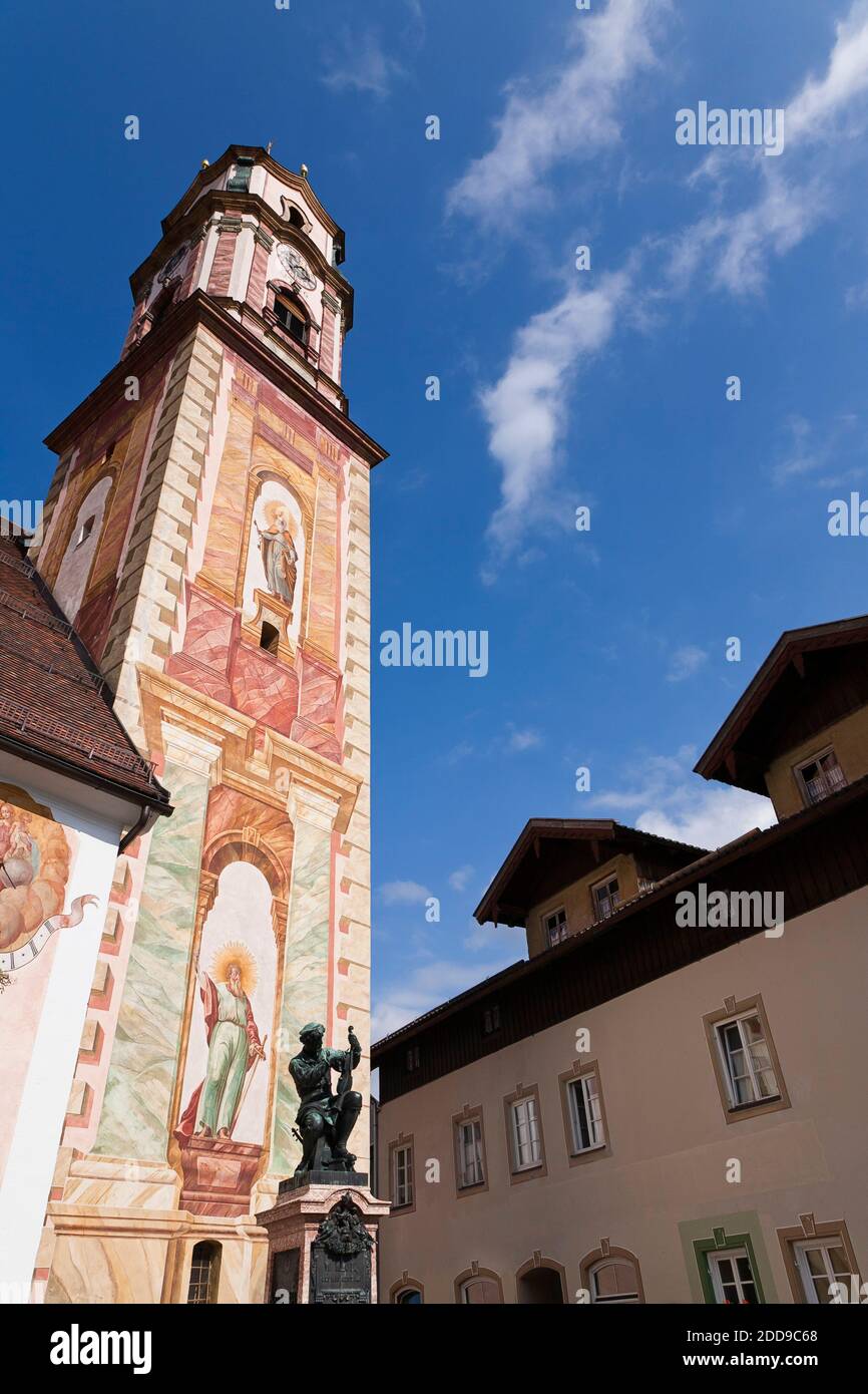 Kirche des Heiligen Petrus und Paulus, Mittenwald, Bayern, Deutschland Stockfoto