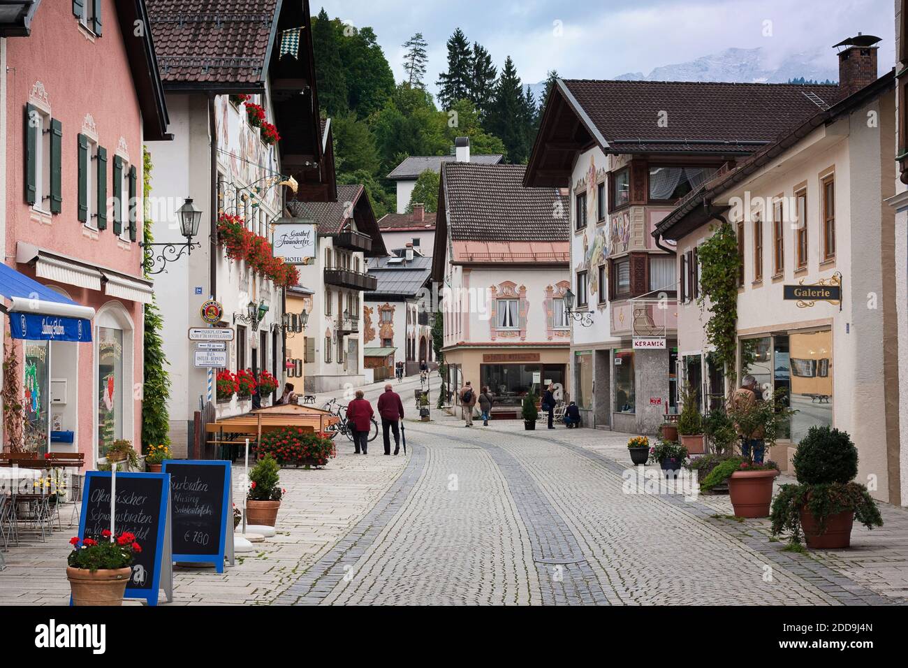 Fussgangerzone Garmisch Partenkirchen Innenstadt