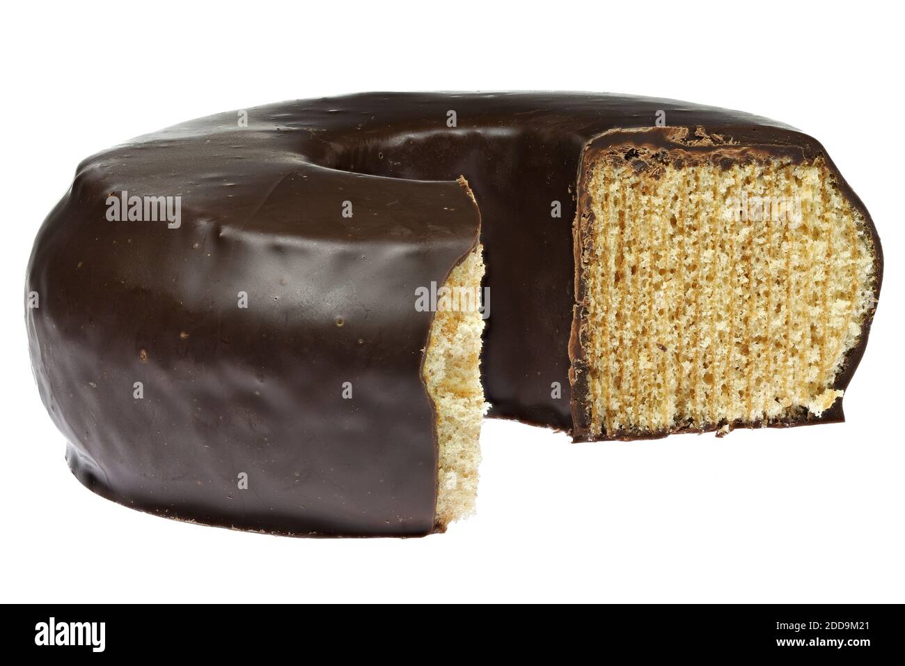 Schokolade überzogen deutschen Baumkuchen isoliert auf weißem Hintergrund Stockfoto