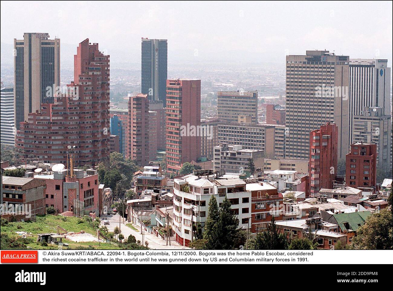 KEIN FILM, KEIN VIDEO, KEIN FERNSEHEN, KEIN DOKUMENTARFILM - © AKIRA SUWA/KRT/ABACA. 22094-1. Bogota-Colombia, 12/11/2000. Bogota war die Heimat Pablo Escobar, der als der reichste Kokainhändler der Welt galt, bis er 1991 von US- und kolumbianischen Militärkräften niedergeschossen wurde. Stockfoto