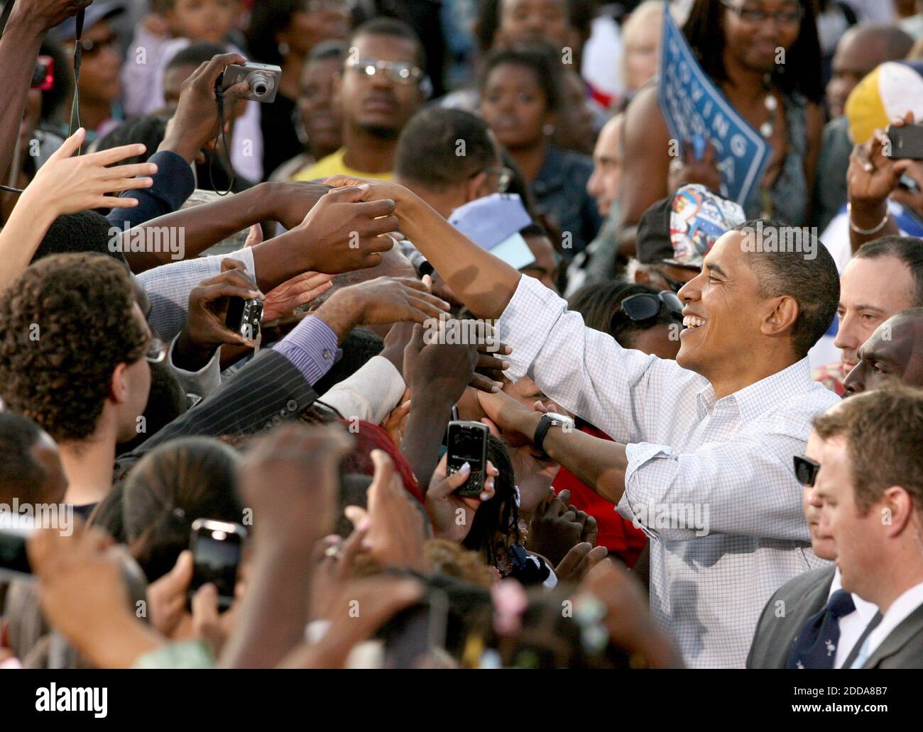 KEIN FILM, KEIN VIDEO, KEIN Fernsehen, KEIN DOKUMENTARFILM - Präsident Barack Obama sprach bei einer Kundgebung in Germantown, Pennsylvania, Sonntag, 10. Oktober 2010. Foto von Sarah J. Glover/Philadelphia Inquirer/MCT/ABACAPRESS.COM Stockfoto