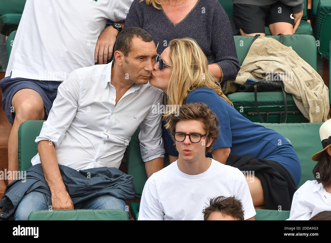 Zinedine Soualem und seine Frau Caroline Faindt nehmen am 29. Mai 2018 an den French Tennis Open in Roland Garros in Paris Teil. Foto von Laurent Zabulon/ABACAPRESS.COM Stockfoto