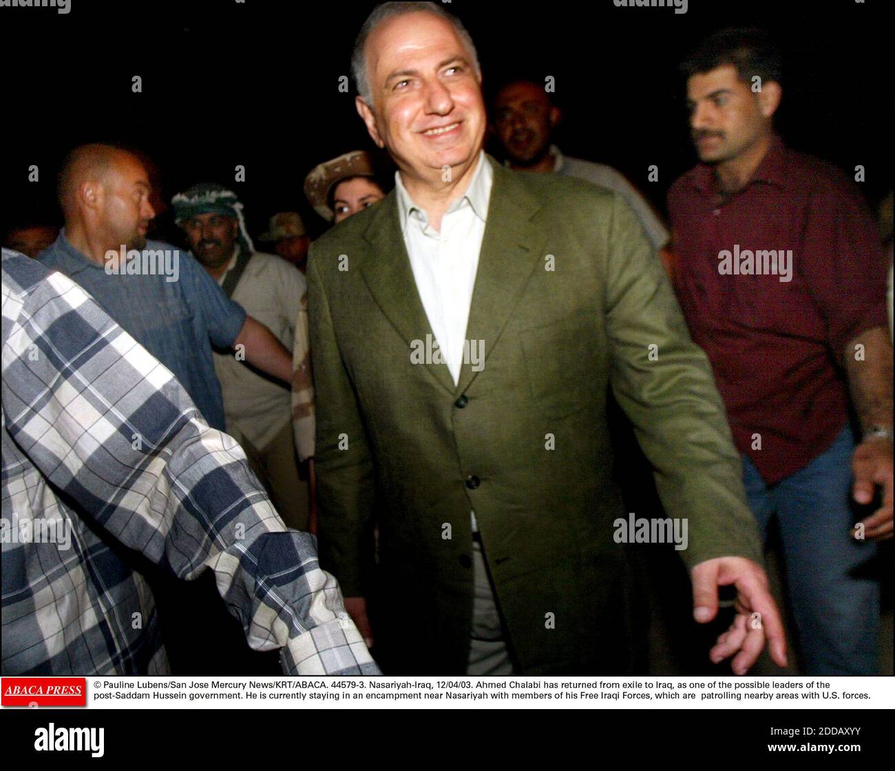 KEIN FILM, KEIN VIDEO, KEIN Fernsehen, KEIN DOKUMENTARFILM - © Pauline Lubens/San Jose Mercury News/KRT/ABACA. 44579-3. Nasariyah-Iraq, 12/04/03. Ahmed Chalabi ist als einer der möglichen Führer der Regierung nach Saddam Hussein aus dem Exil in den Irak zurückgekehrt. Er befindet sich derzeit in einem Lager in der Nähe von Nasariy Stockfoto