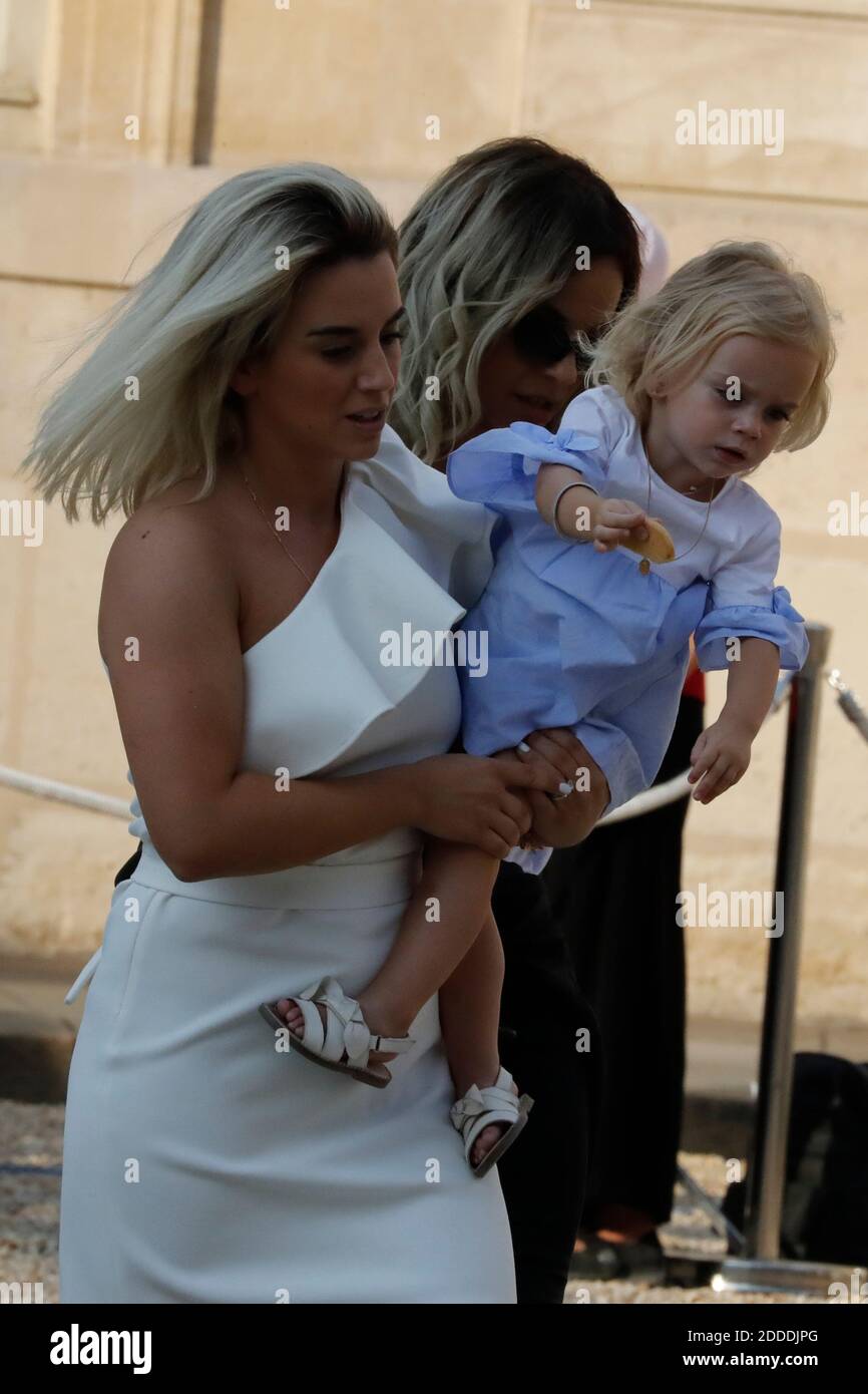 Antoine Griezmann Kinder - Fff Antoine Griezmann Poupluche Kinder Weiss Blau Rot Fr 3 Jahre Grosse Hersteller 25 Cm Amazon De Bekleidung / The barcelona legend told griezmann how they would complement each other's style.
