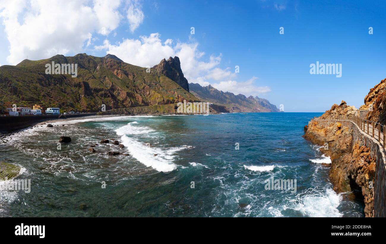 Spanien, Provinz Santa Cruz de Tenerife, Taganana, kleine Bucht vor der Küste der Insel Teneriffa Stockfoto