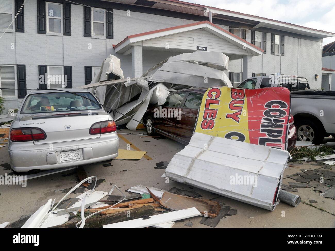 KEIN FILM, KEIN VIDEO, KEIN TV, KEINE DOKUMENTATION - Schäden gesehen in Massalina Memorial Homes, eine Gemeinde mit niedrigem Einkommen in Panama City, FL, USA, am Tag nach Hurrikan Michael landete in der Florida Panhandle, am Donnerstag, 11. Oktober 2018. Foto von Pedro Portal/Miami Herald/TNS/ABACAPRESS.COM Stockfoto