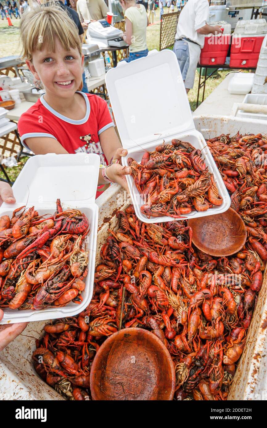 Florida Ft. Fort Lauderdale, Kajun Zydeco Crawfish Festival, Feier Messe Veranstaltung Essen Mädchen zeigt Shows, Stockfoto