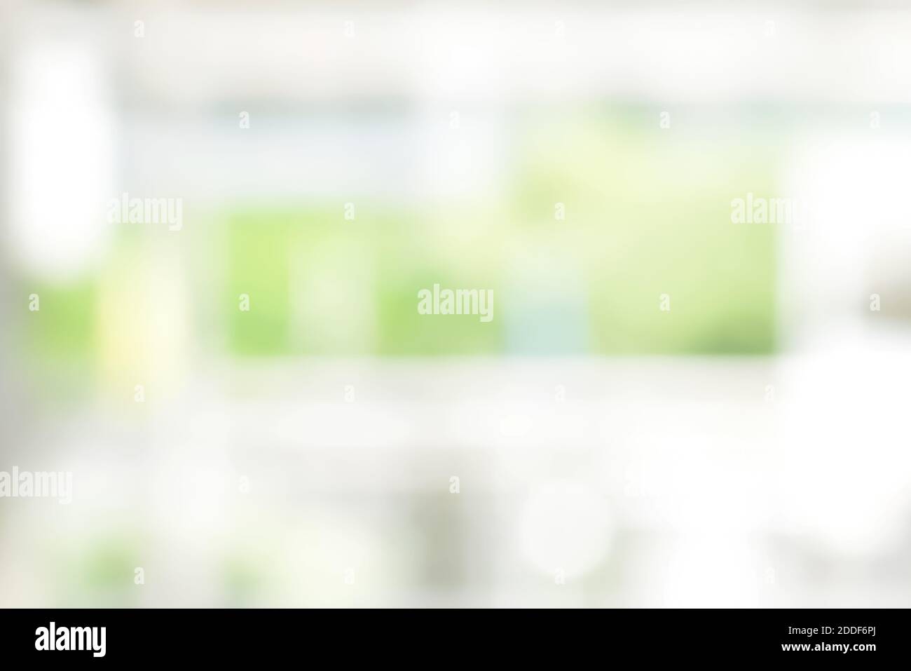 Blur weißen grünen abstrakten Hintergrund aus Küche Fenster Stockfoto