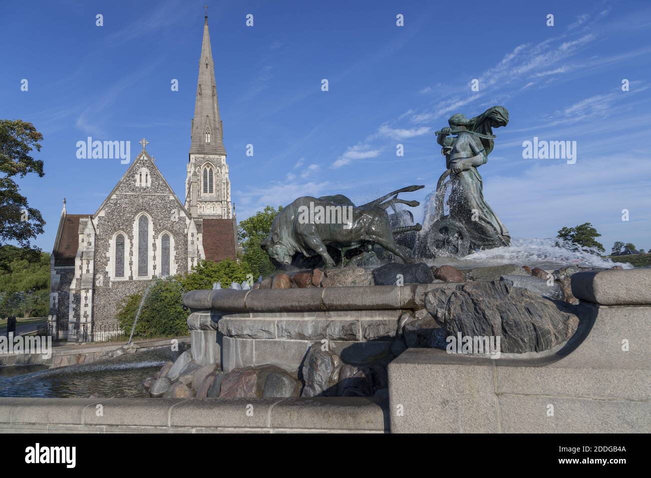 Geographie / Reisen, Dänemark, Kopenhagen, der Gefion-Brunnen, Gefionspringvandet vor der Kirsche, Additional-Rights-Clearance-Info-Not-available Stockfoto