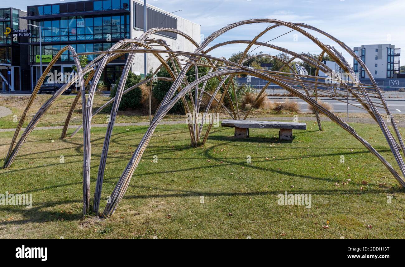 Bamboo Pavilion Kunstinstallation, erstellt von University of Technology Sydney Studenten, die natürliche, nachhaltige Materialien darstellen. Christchurch, Neuseeland. Stockfoto