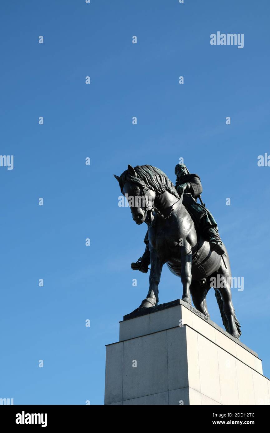 Denkmal für Jan Zizka auf dem Gipfel des Witkovsky-Hügels Gegen den Himmel Stockfoto