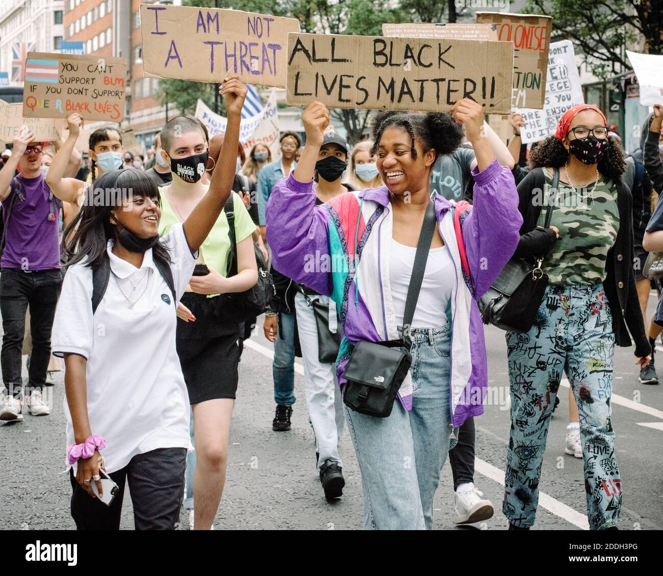 London, Großbritannien - 16. August 2020: Alle Schwarzen leben Großbritannien marschieren von Marble Arch zum Parliament Square, um Black Lives Matter zu unterstützen Stockfoto