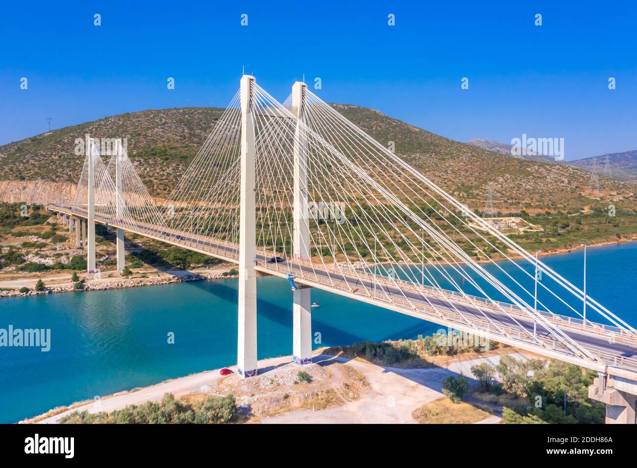 Die beeindruckende Kabelbrücke von Chalkida, Euboea, Griechenland. Stockfoto