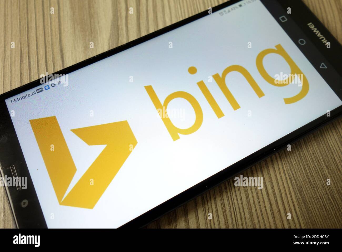 KONSKIE, POLEN - 21. Dezember 2019: Bing Web-Suchmaschine Logo auf dem Handy angezeigt Stockfoto