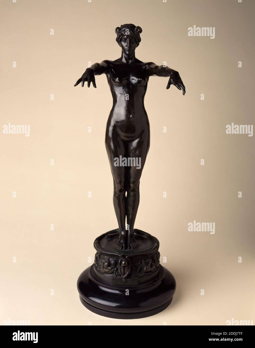 Ansicht 2 Circe, 1893 Bronzeskulptur Sir Edgar Bertram Mackennal (d. 1931), Griechische Mythologie, Skulptur, Metall, Bronze, griechische Götter, Göttinnen Stockfoto