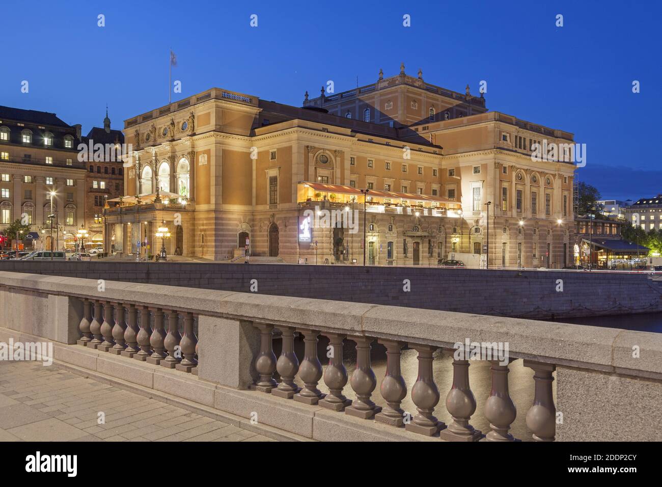 Geographie / Reisen, Schweden, Stockholm Laen, Stockholm, Königliche Oper auf dem Gustav Adolph Torg bei der No, Additional-Rights-Clearance-Info-not-available Stockfoto