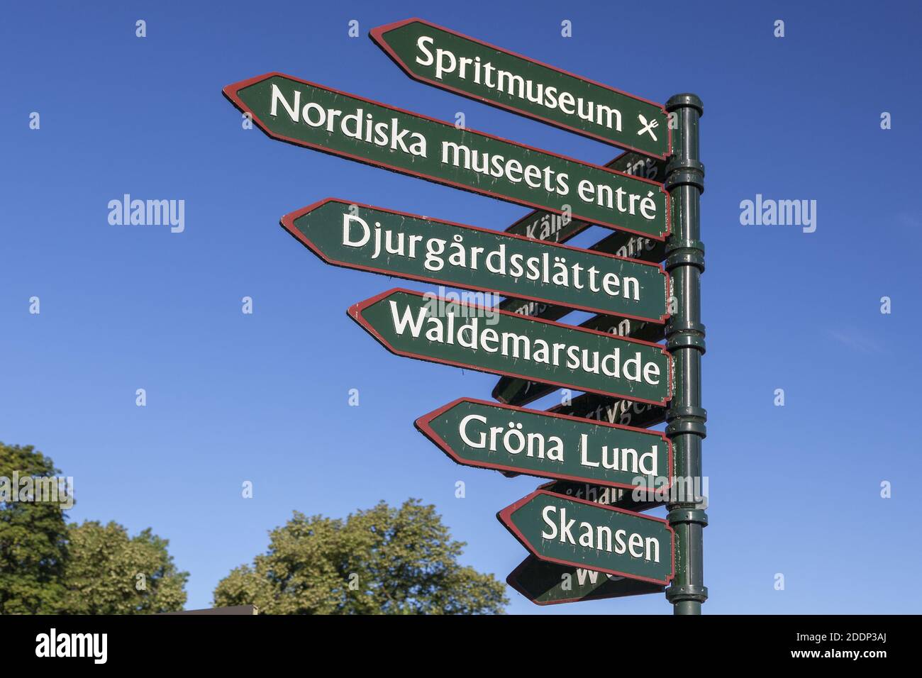 Geographie / Reisen, Schweden, Stockholm, Reiseführer in auf Djurgarden in , Additional-Rights-Clearance-Info-not-available Stockfoto