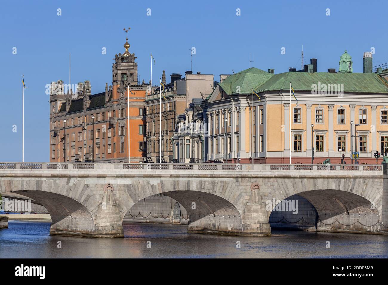 Geographie / Reisen, Schweden, Stockholm, Thronfolgerpalais und Königliche Oper mit Norrbron, Norrmalm, Additional-Rights-Clearance-Info-not-available Stockfoto