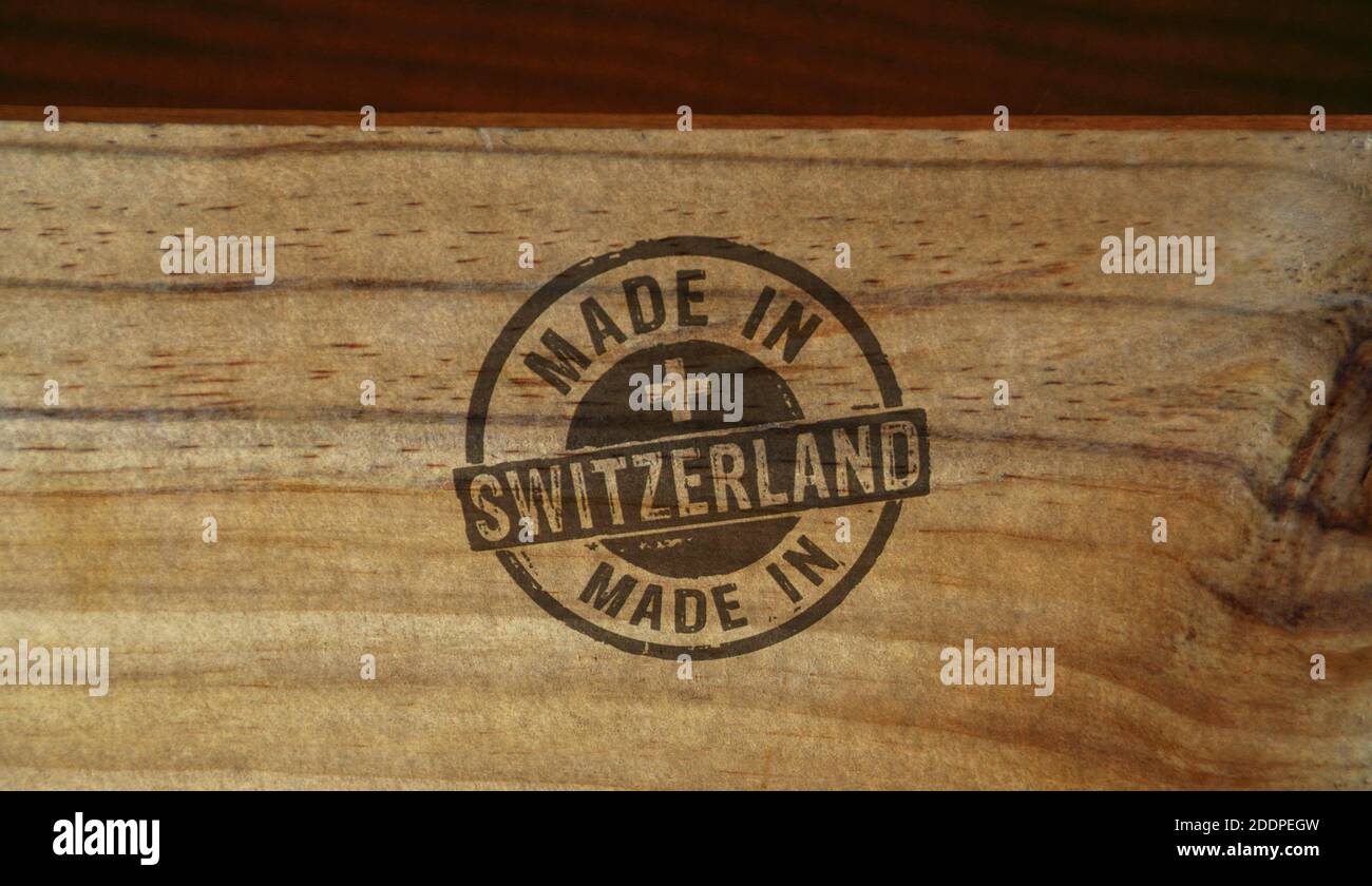 Made in Switzerland Stempel auf Holzkiste gedruckt. Fabrik-, Fertigungs-  und Produktionslandkonzept Stockfotografie - Alamy