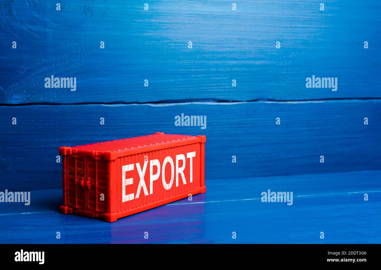 Roter Frachtschiffcontainer mit dem Wort Export. Verkauf von Waren an ausländische Märkte, kommerzielle Globalisierung und globales Geschäft. Internationaler Handel, transp Stockfoto