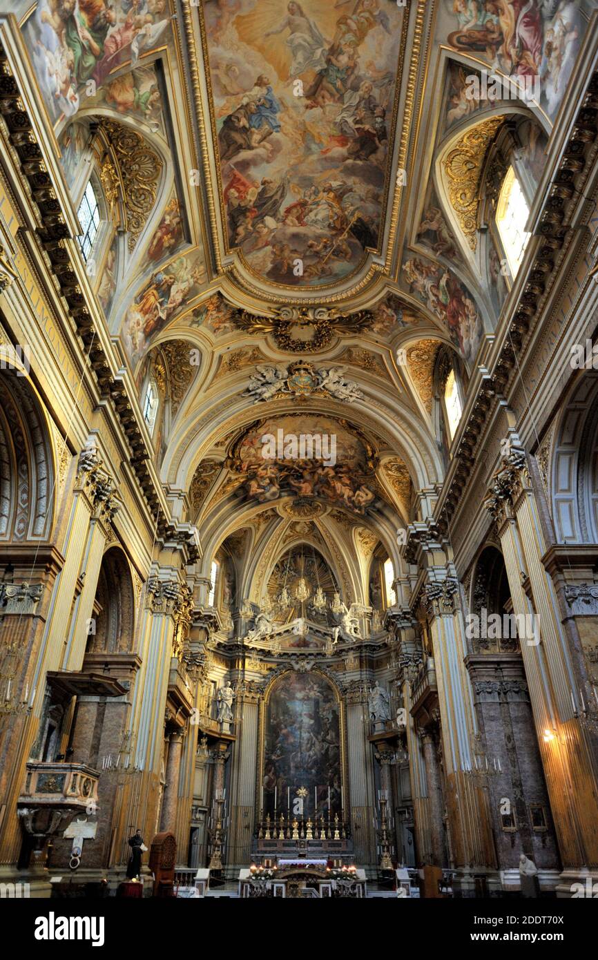 Basilica dei santi 12 apostoli Fotos und Bildmaterial in hoher