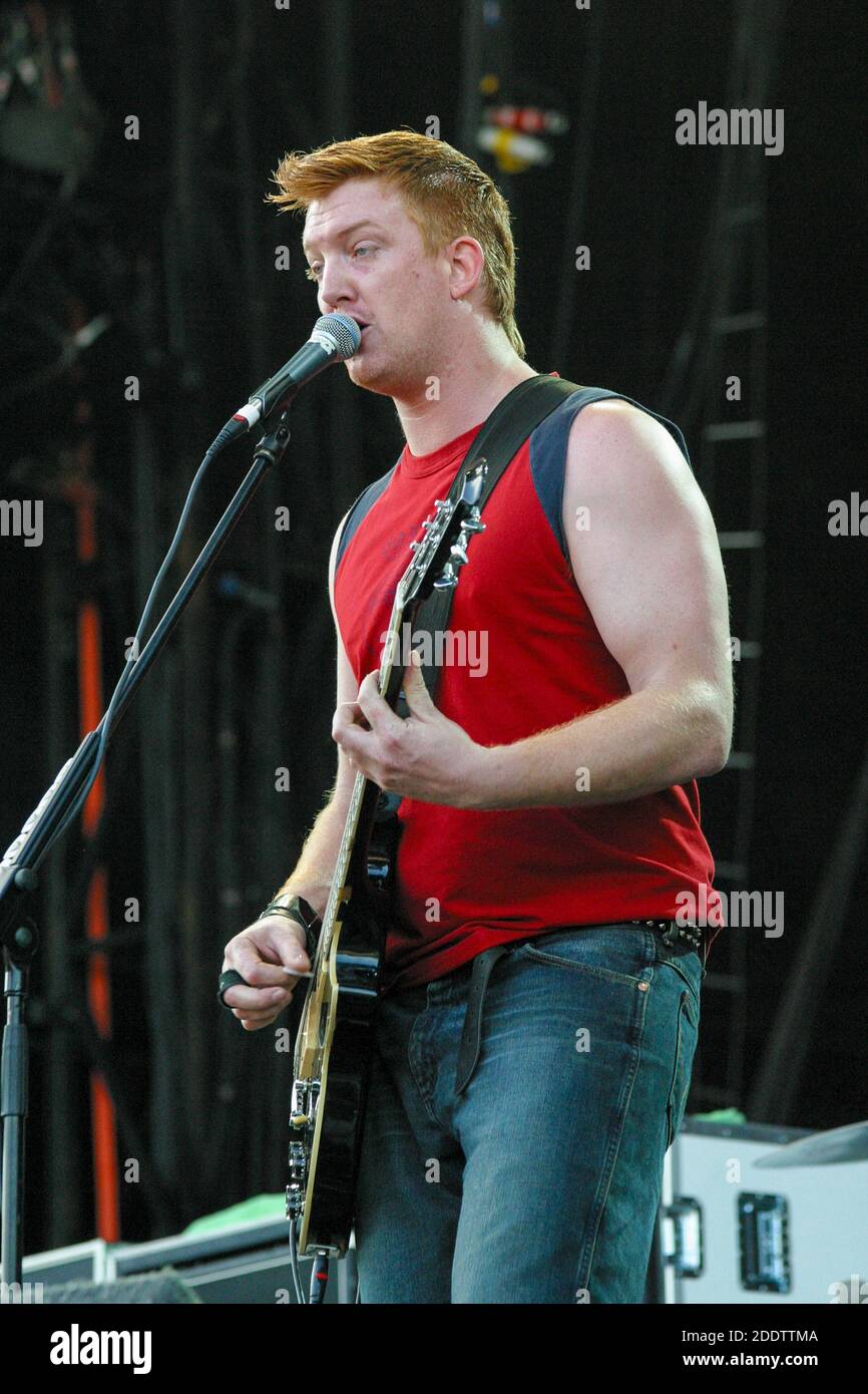 Queens of the Stone Age beim Virgin V Festival V2003, Hylands Park, Chelmsford, Essex, Großbritannien. Stockfoto