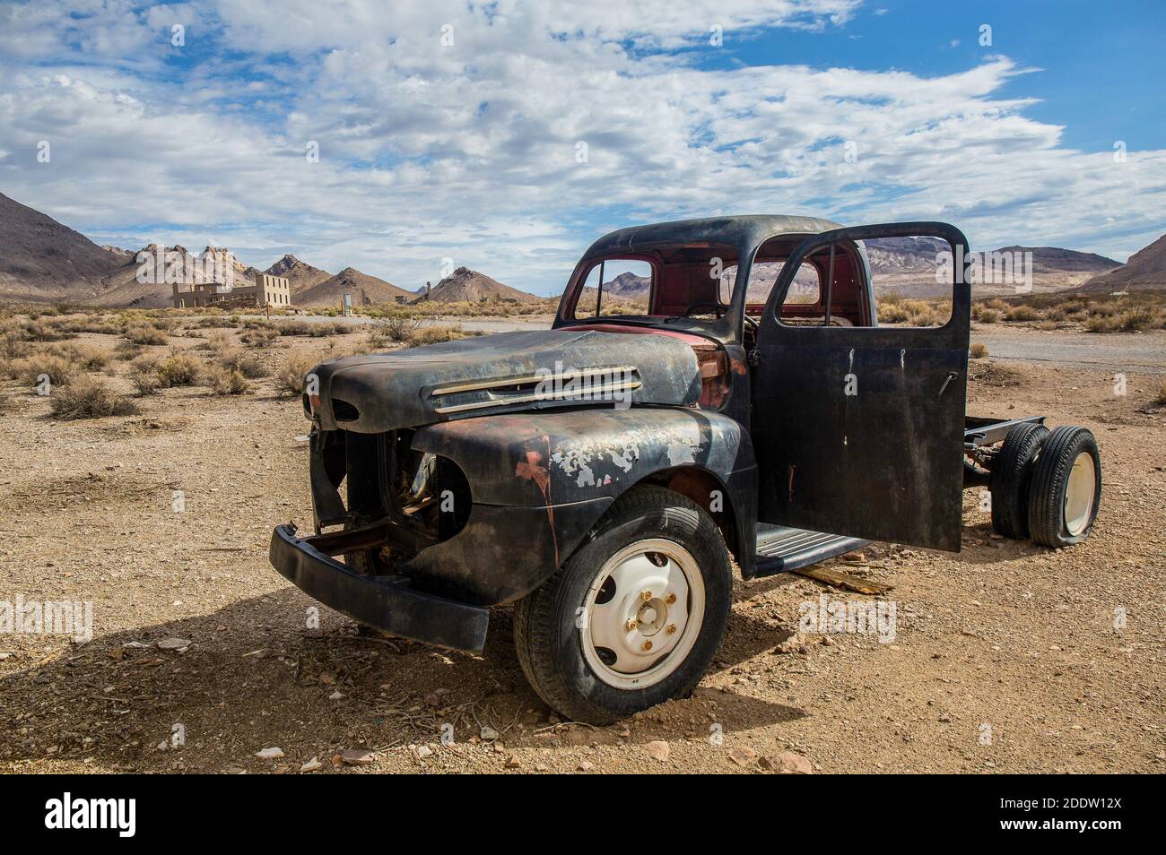 Altes Auto in Rhyolite Ghost Town, Nevada Stockfoto