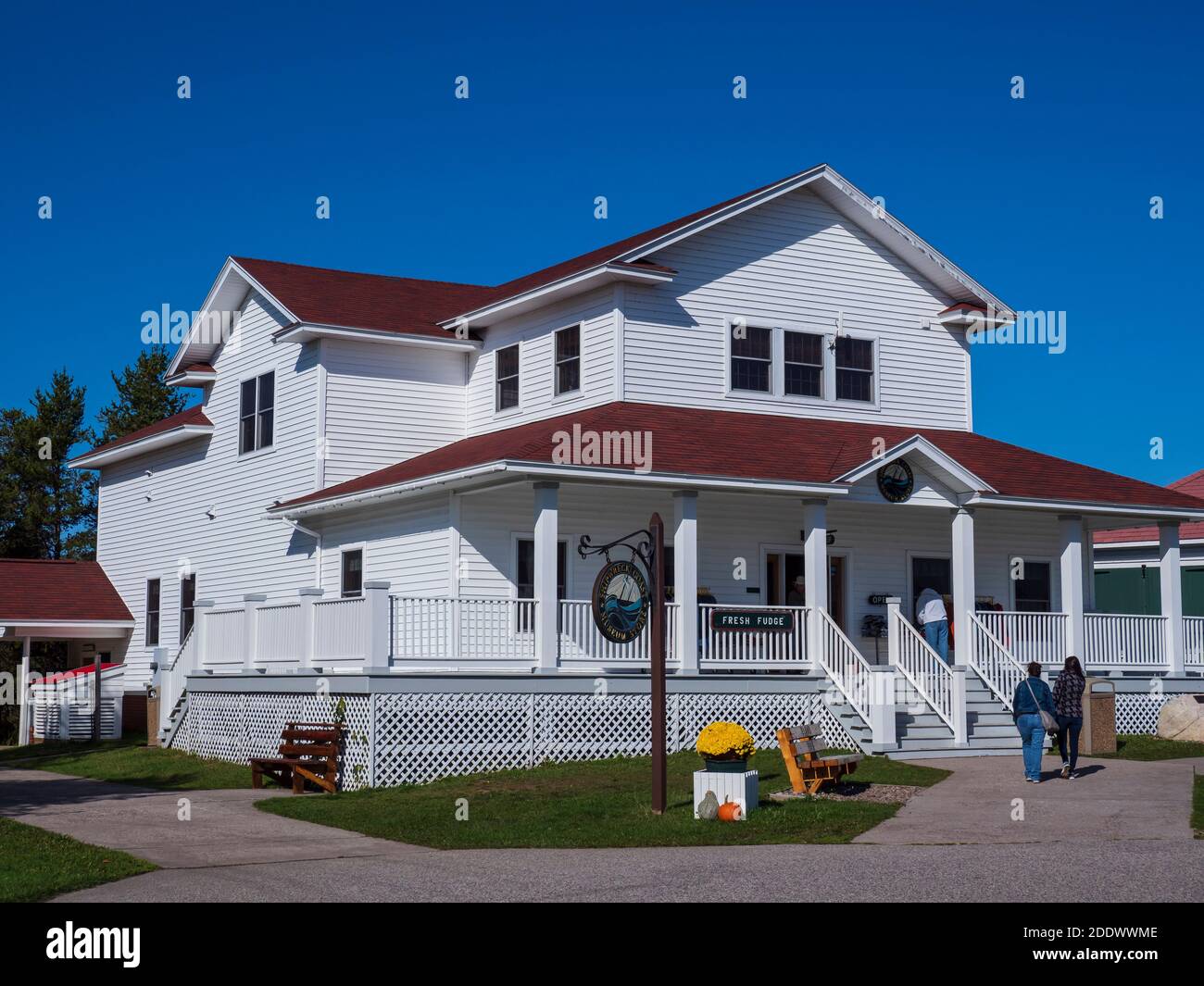 Souvenirladen, Great Lakes Shipwreck Museum, Whitefish Point Light Station, Paradise, Michigan. Stockfoto