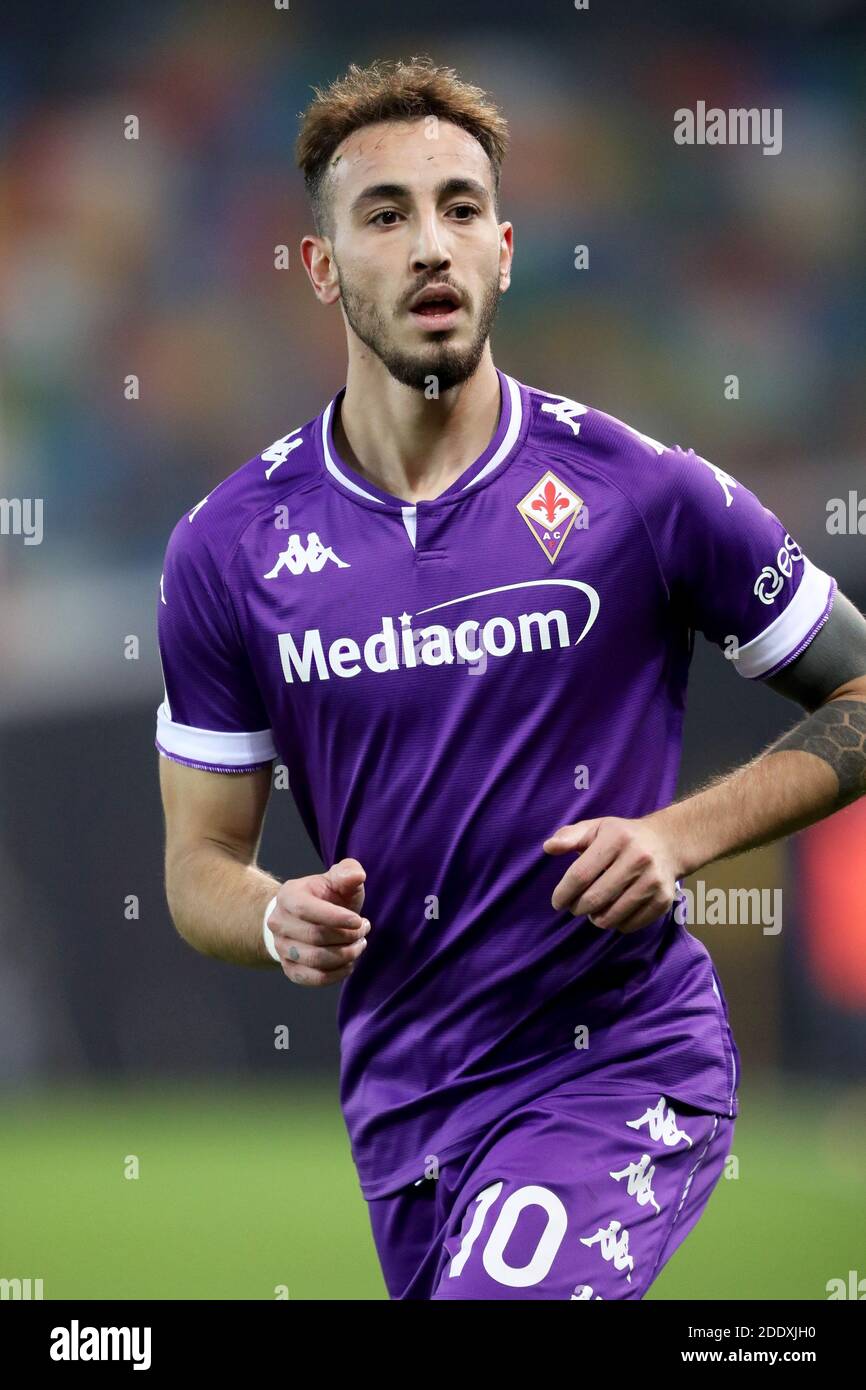 Udine, Italien. November 2020. Fiorentinas Gaetano Castrovilli im Einsatz beim italienischen Fußballspiel Coppa Italia Udinese Calcio gegen AC Fiorentina im Stadion Friuli - Dacia Arena in Udine, Italien, 25. November 2020. Foto Gabriele Menis /LM Kredit: Unabhängige Fotoagentur/Alamy Live Nachrichten Stockfoto