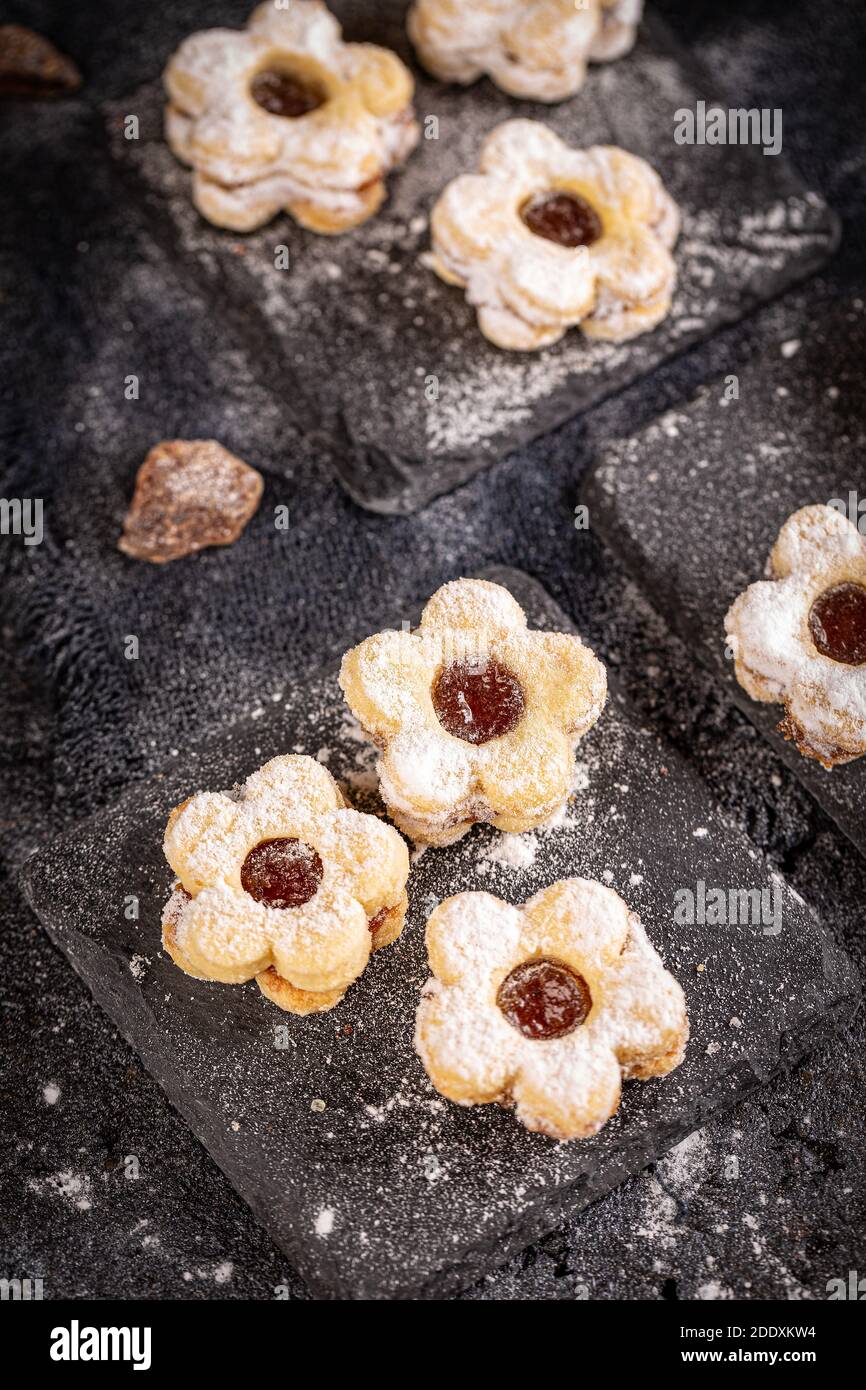 Traditionelle Weihnachts Linzer Cookies Stockfoto