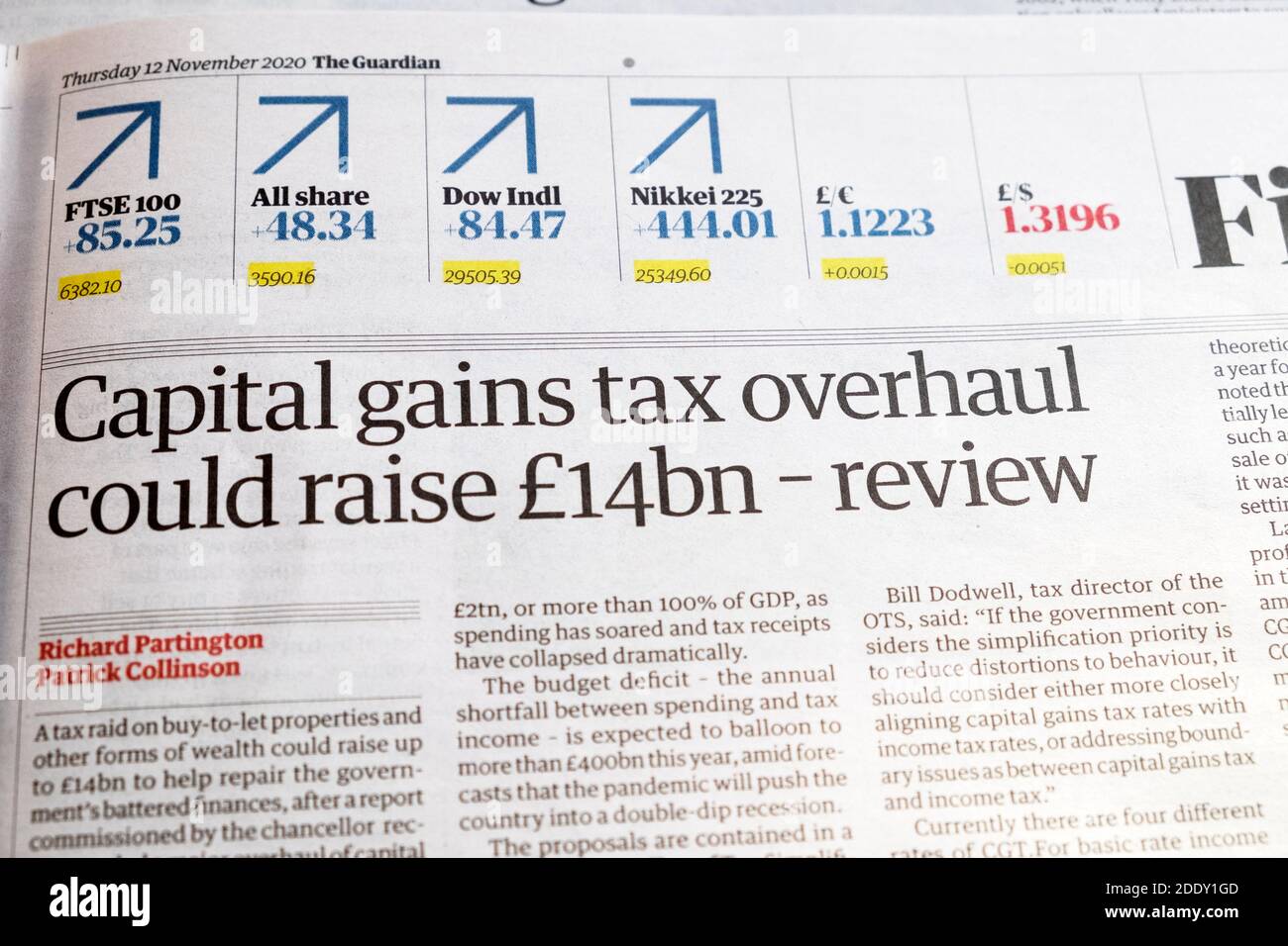 Guardian Financial Seite Zeitung Schlagzeile Artikel 12 November 2020 "Kapital Gewinne Steuerüberholung könnte £14 Mrd. - Überprüfung "in London zu erhöhen England GB Stockfoto